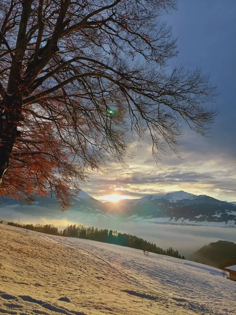 Morgenrot über dem Karwendel im Winter